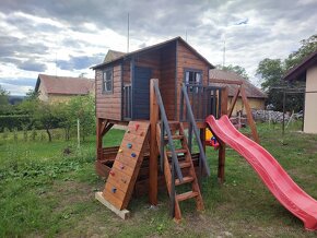 Detsky drevený domcek Middle s montážou a s dovozom