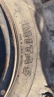 predám pneumatiky s diskom dvojmontáž Takeuchi