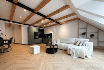 Exkluzívny 2izbový mezonet v meštianskom dome,Hviezdoslavova