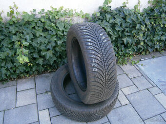 Predám 2x celoročné pneu Goodyear 215/60 R17 96HXL