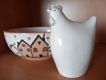 Keramická stojaca sliepočka 15x10x7 cm