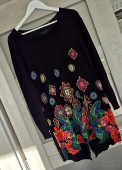 Čierny DESIGUAL v.L/XL