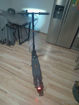 Elektrická kolobežka Ninebot Kickscooter F2