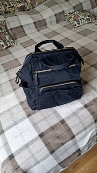 Prebaľovacia taška - batoh Skip Hop Navy