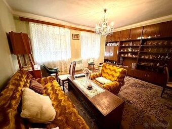 NA PREDAJ: Vidiecky dom s veľkým pozemkom v Hrnčiarovciach