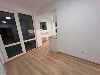 2 izbový byt 2 loggie parking  Zvolen Centrum