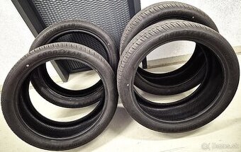 245/40 R20 Goodyear EfficientGrip Performance 2