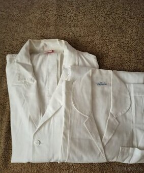 Biely pracovný plášť, zástera