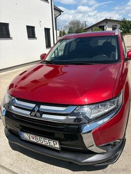 Mitsubishi Outlander SUV