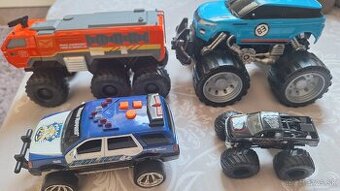 4 monster truck auta, autíčka letisko