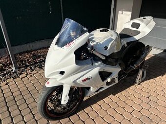 Okruhovka Suzuki GSXR 1000