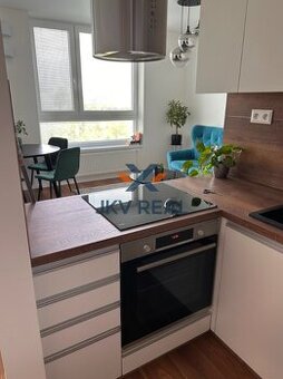 Na predaj 2 izbový byt v Slnečniciach na Labutej ulici