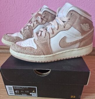 Nike Jordan 1 MID SE junior