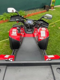 Linhai 500 4x4 na značkách