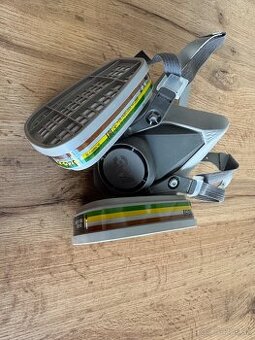 Polomaska 3M s filtrami