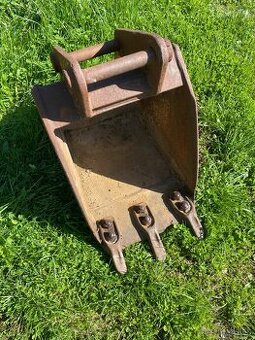 Predám používanú originál lyžicu 40cm