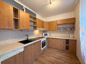 Prenájom – 2-izbový byt, Šaľa – P. Pázmaňa (ihneď voľný)