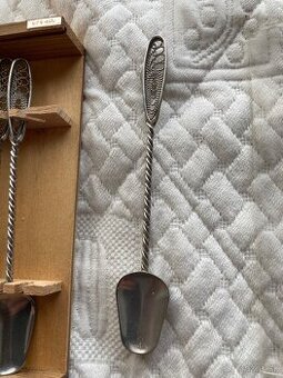 Ruské lyžičky zliatinové