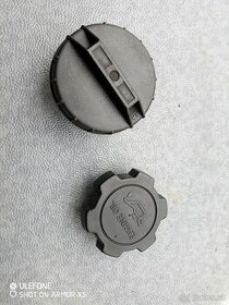 Toyota Carina e - uzaver hrdla oleja , mierka oleja.