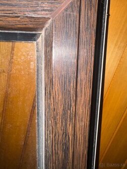 Plastové dvere a okno