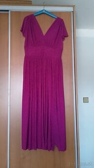 Predám spoločenské šaty