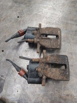 Audi A6 C6 Quattro zadne strmene, motorceky el.