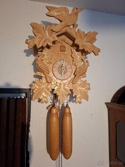 Predám funkčné 8 dňové kukučkové hodiny REGULA kukajú pol a