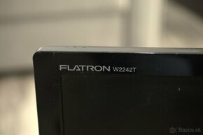 22'' LG FLATRON W2242TLCD  monitor , DVI-D - 1