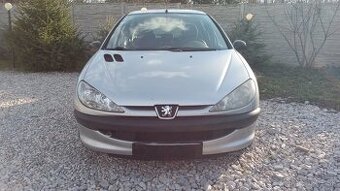 206 1.1 benzin .153000km
