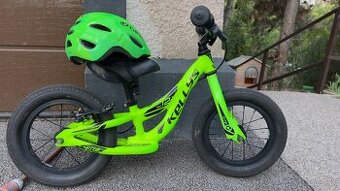 skvelé ľahké odrážadlo spolu s prilbou za 50€