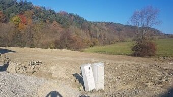 Púchov - Vieska Bezdedov - Bungalov na pozemku 650 m2