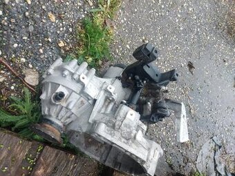 Prevodovka na 1.6tdi MANUAL 5 KVALT KOD MZM. 77KW