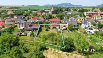 CREDA | predaj 2 - izb. rodinný dom s veľkým pozemkom, Never