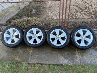 Škoda 215/55 R17 r17