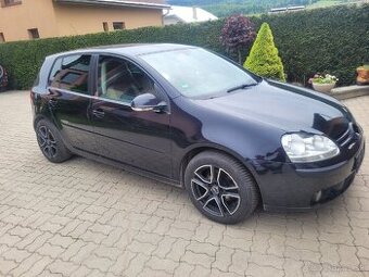 Wolkswagen golf 5 1.9 TDI 77 KW