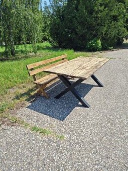 Dubový stôl vintage