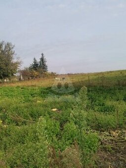 Na predaj krásny pozemok v obci Dulovce, Podháj