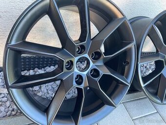 GEMINI SCHWARZ skoda Octavia RS 3 5x112  7,5x18 ET 51