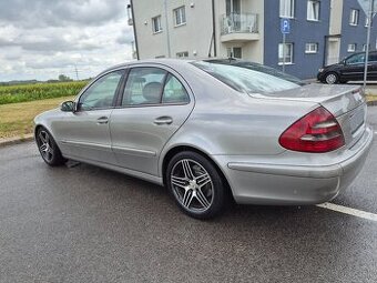Predám Mercedes Benz W211 220 CDI 90kw A/T R.v.2006
