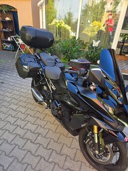 Suzuki gsx s 1000 gt