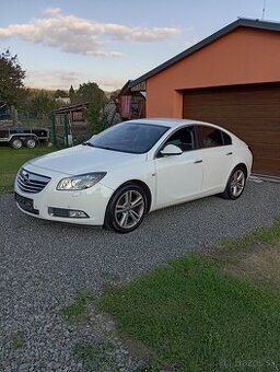 Opel Insignia, Biturbo, 143 kw