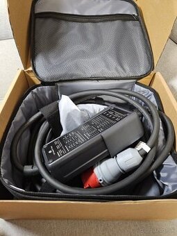 Prenosná nabíjačka pre elektromobily DE – 11kW