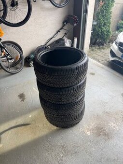 Zimné gumy DUNLOP 225/40 R18 - 3 kusy