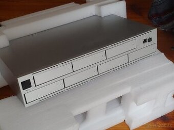 Ubiquiti NVR-Pro - UniFi Network Video Recorder Pro 10Gbps