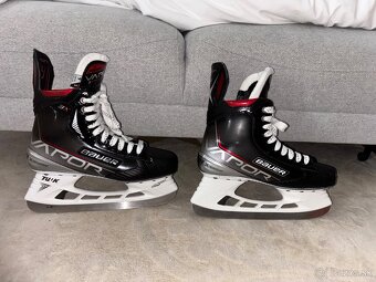 Bauer Vapor 3x