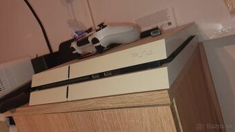 PS 4 slim 500gb mozna vymena za mobil