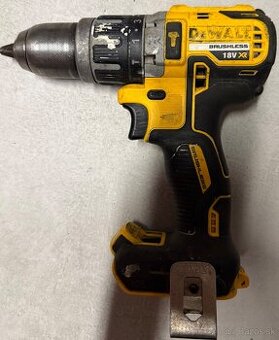 Dewalt aku priklepova skrutkovacka