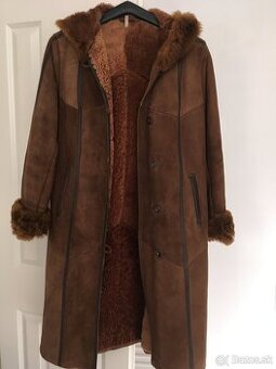 Slovensky damsky kozuch c.42