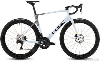 Predám úplne nový cestný celokarbónový bycikel CUBE AGREE