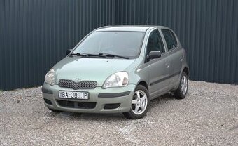 Toyota Yaris 1.0 benzín, SR voz, automat